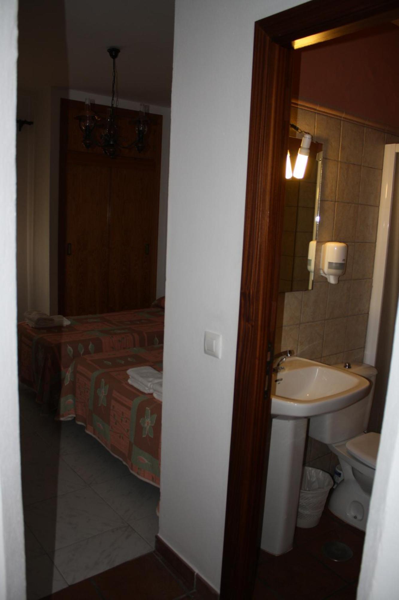 Hostal Torre de Guzmán Conil De La Frontera Esterno foto